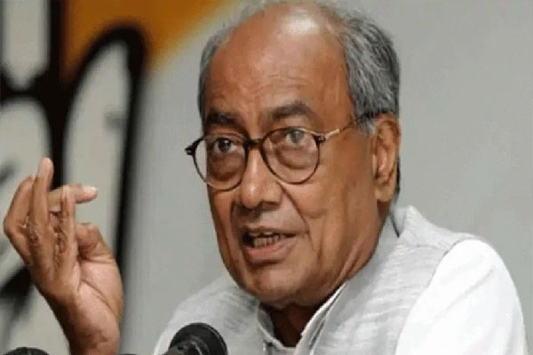 Lack of ideological clarity is hurting Congress: Digvijay Singh