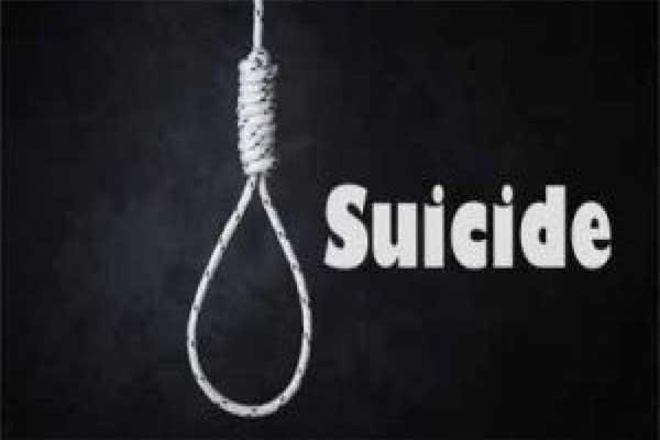 Lover couple found dead body hanging from tree in Bihar