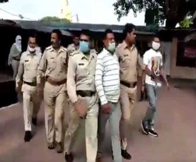 STF departed with Vikas from Ujjain to UP , wife and son also arrested in Lucknow