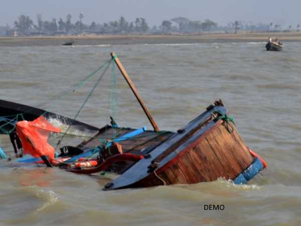 Death of 5 people due to boat collapse in Gandak river, many missing