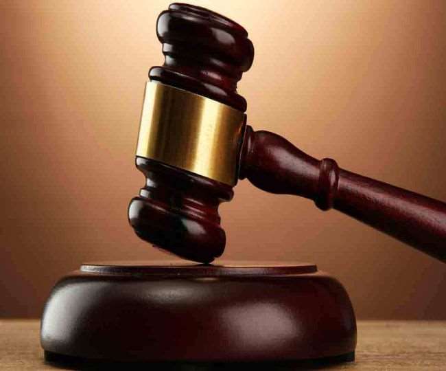 High court today hearing contempt petition filed in the outstanding case of former chief ministers