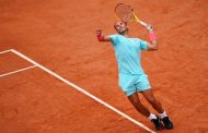 Nadal reaches quarter-finals of French Open, Hallep drops out
