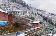 Snowfall on high peaks including Kedarnath, Gangotri-Yamunotri, chill in Uttarakhand