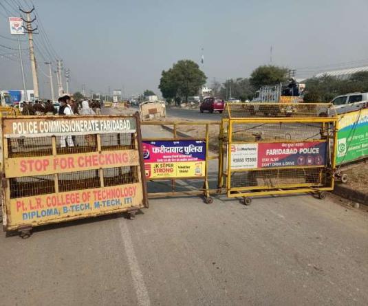 Due to the farmer movement, nearly a dozen borders of Delhi-Haryana and UP were sealed.