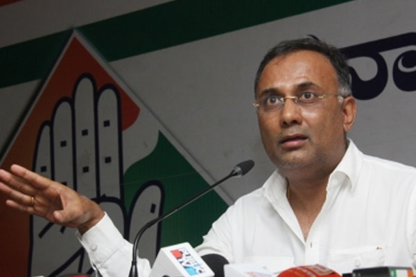 Defeat in Goa district panchayat elections was due to promises of jobs and vote cut by AAP: Congress workers
