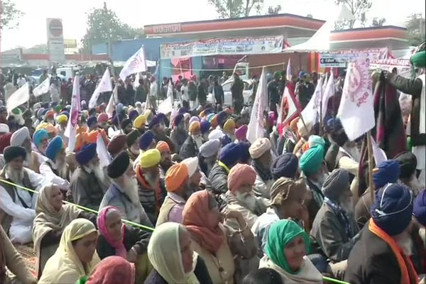 Central government appeals to agitated farmer leaders, resume talks