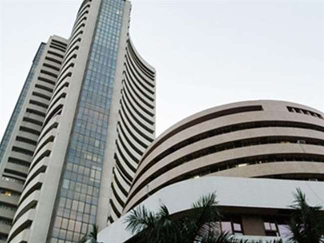 The stock market continues to boom, Sensex reaches record high