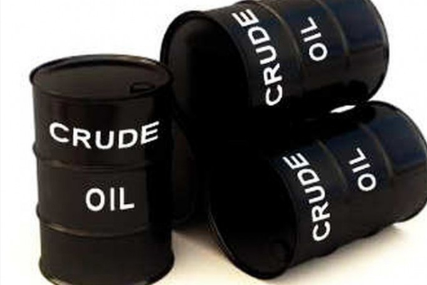 Crude oil continues to rise, brakes on petrol, diesel price hike