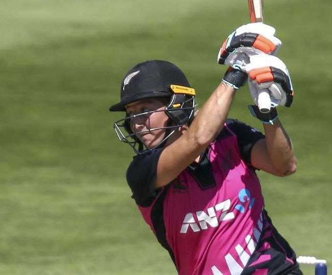 Sophie breaks the record for fastest women's T20 century by stormy batting