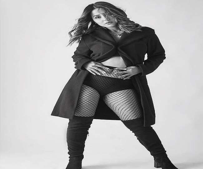 Hina Khan photoshoot in bikini, pictures are getting viral