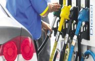 Bad condition of petrol pumps in districts bordering MP, petrol and diesel prices lower in Uttar Pradesh