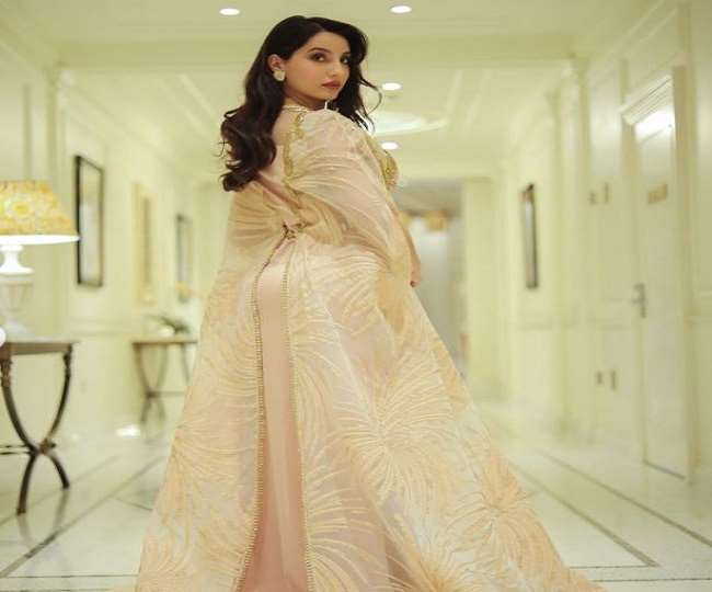 Nora Fatehi's look went viral, took a bag of three and a half lakh and wore 50 thousand shoes