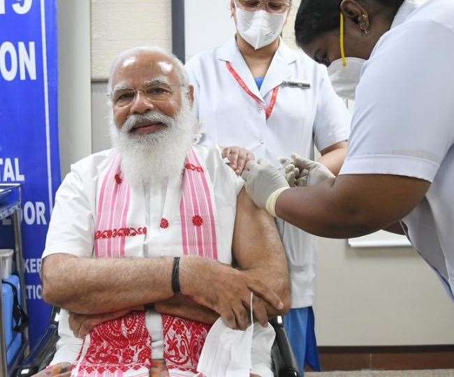 PM Modi vaccinated corona virus in AIIMS hospital, appeals to people