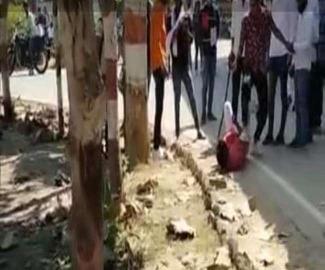 Student spit on spit in Saket college, Ayodhya, see video