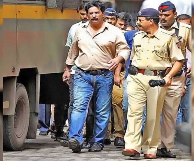 Former encounter specialist Inspector Pradeep Sharma once again in the headlines, has a connection with Sachin Waze