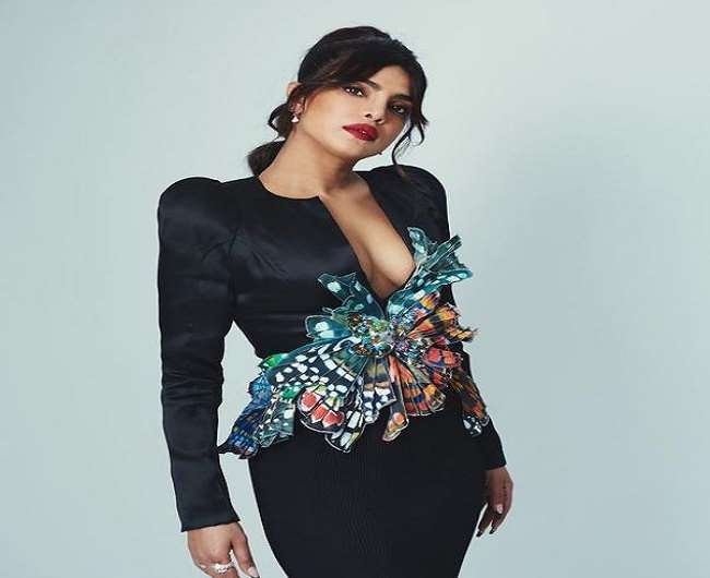 Priyanka Chopra's glamorous looks in BAFTA 2021, photos going viral