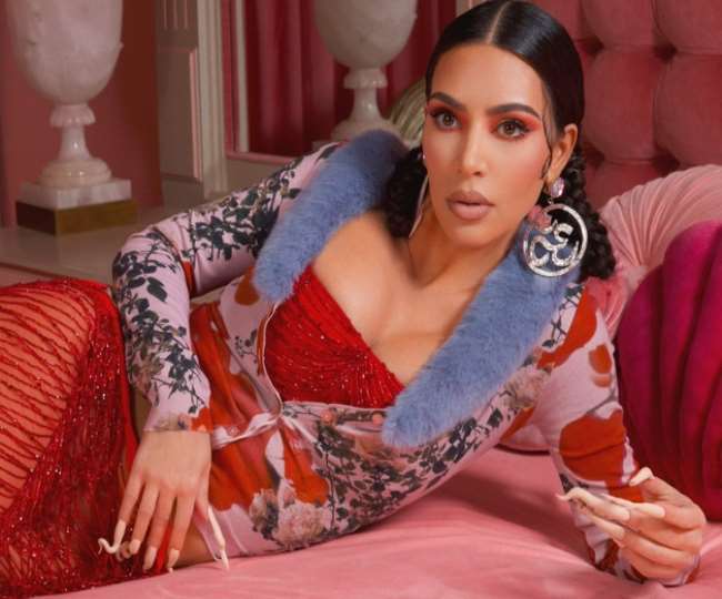 Kim Kardashian trolled for wearing 'Om' earings, accuses of hurting religious sentiments