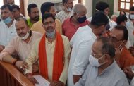 16 BJP candidates are set to be elected unopposed in the district panchayat president election, SP removed 11 district presidents