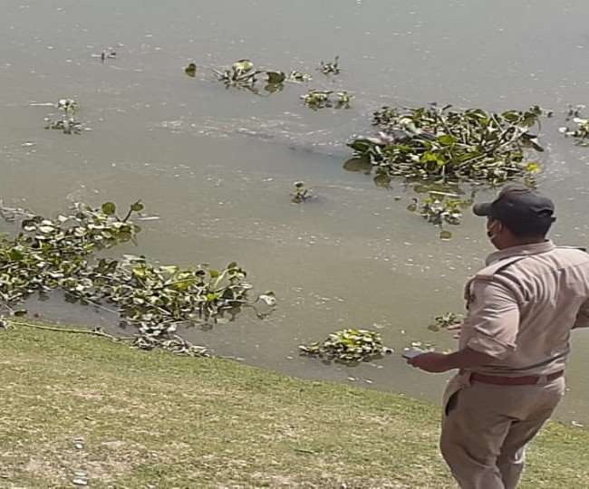 The process of finding dead bodies in river Ganga did not stop, 5 bodies found again in Rae Bareli