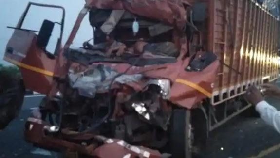 Major accident on Agra-Lucknow Expressway, 5 killed, 3 injured