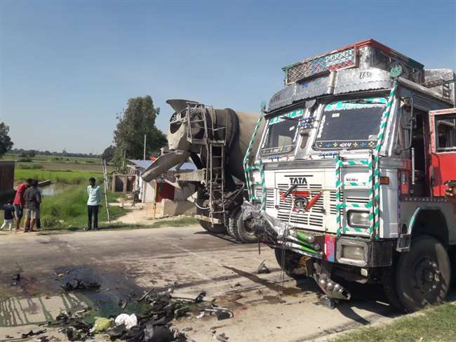 Major road accident on Varanasi-Lucknow highway in Jaunpur, 5 killed