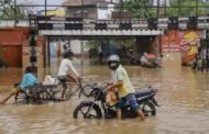 Flood havoc in UP, floods in 24 districts, people forced to migrate
