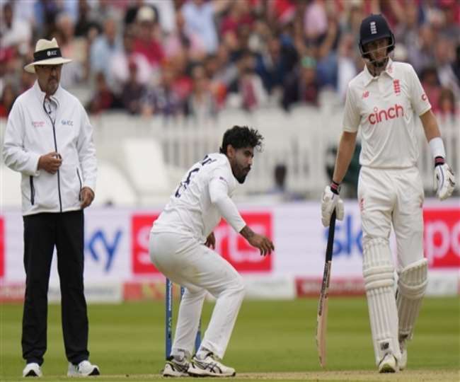 Kohli forced to bowl with Jadeja in unusable circumstances for spinners
