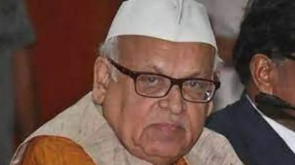 FIR lodged against former UP governor Aziz Qureshi, gave controversial statement on Yogi government