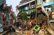 High speed double decker bus and truck collided in Barabanki, 13 killed, many injured