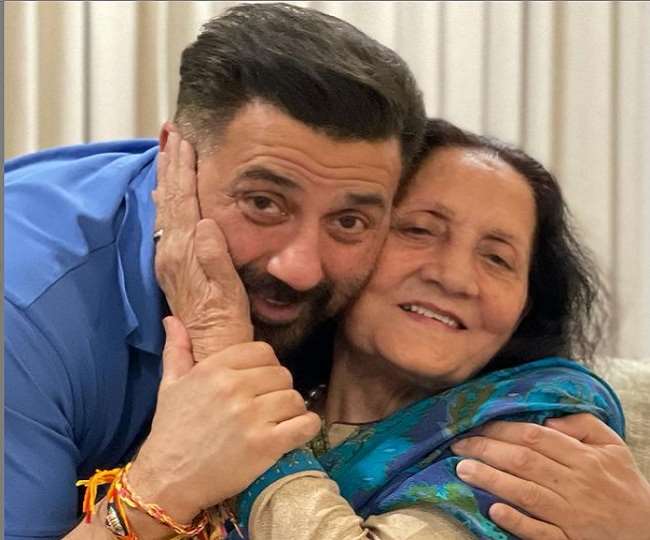When Sunny Deol told why wife Pooja stays away from limelight, mother Prakash Kaur is also less visible