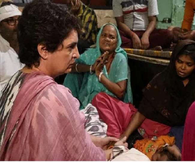 Priyanka Gandhi announced financial assistance of Rs 30 lakh to the family of the deceased sweeper