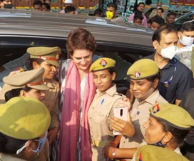 Women soldiers took selfie with Priyanka Gandhi, police commissioner set up investigation as soon as the photo went viral