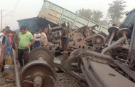 12 coaches of goods train overturned near Jaunpur, many trains including Mahamana stuck