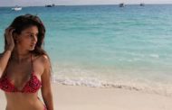 Disha Patani raises the mercury by posting bikini photos