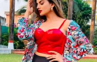Bhojpuri actress Akshara Singh wreaked havoc in a red bralette, seeing sexy pictures, fans said - 