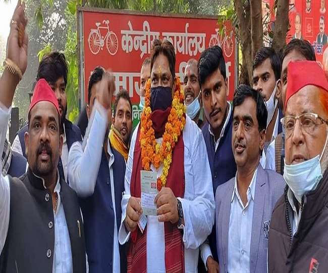 Akhilesh made a big move by including Bahubali ex-MLA Guddu Pandit in SP, preparing to contest from this seat