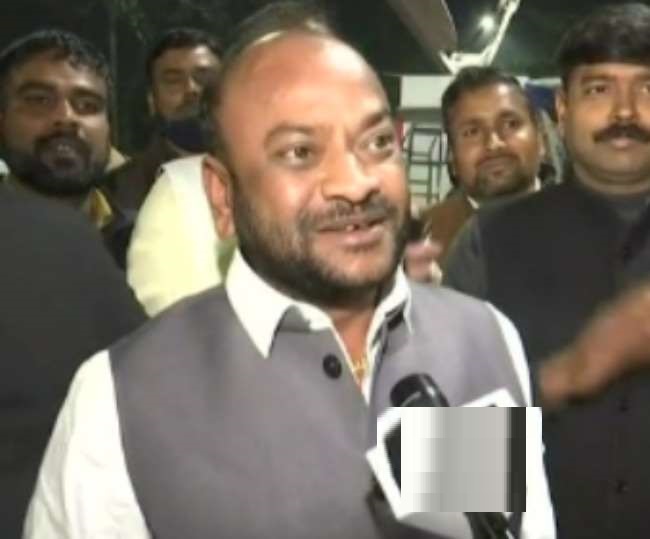 Another blow to BJP, ally Apna Dal- SK MLA resigns, will join SP