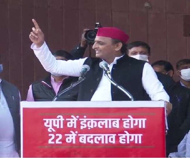 Yogi's ticket was booked for March 11, reached Gorakhpur today: Akhilesh Yadav's attack