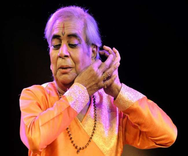 Bollywood mourns the death of Kathak emperor Pandit Birju Maharaj, celebs pay tribute