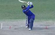 Dinesh Bana hit a six in Dhoni's style and won India, for the first time in the last 11 years