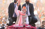 Kashi saffron due to PM Narendra Modi's roadshow, 'Janganga' flow for three kilometers