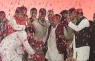 Mulayam's clan gathered in Saifai: Mulayam Singh said - SP youth party, can never grow old, Akhilesh-Shivpal celebrated the festival together