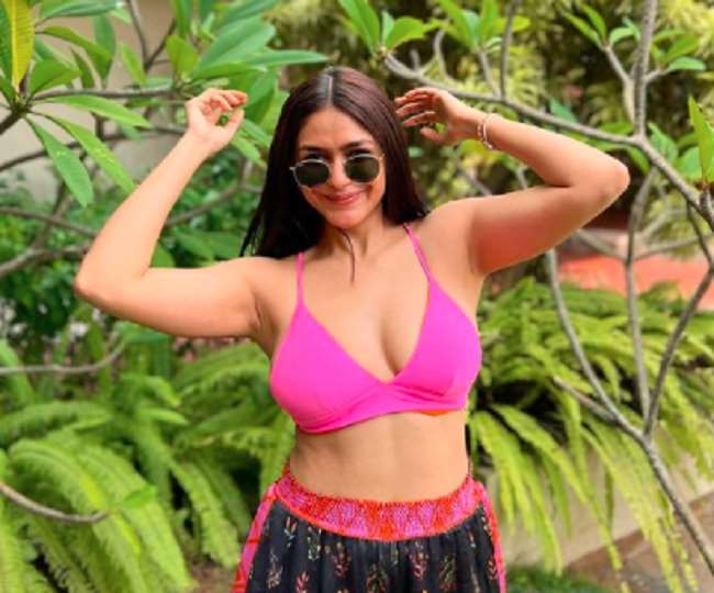 Mrunal Thakur reveals why she doesn't share her bikini like other heroines