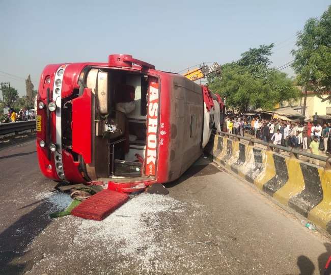 horrific road accident in ayodhya 3 killed and 30 injured CM Yogi expressed grief