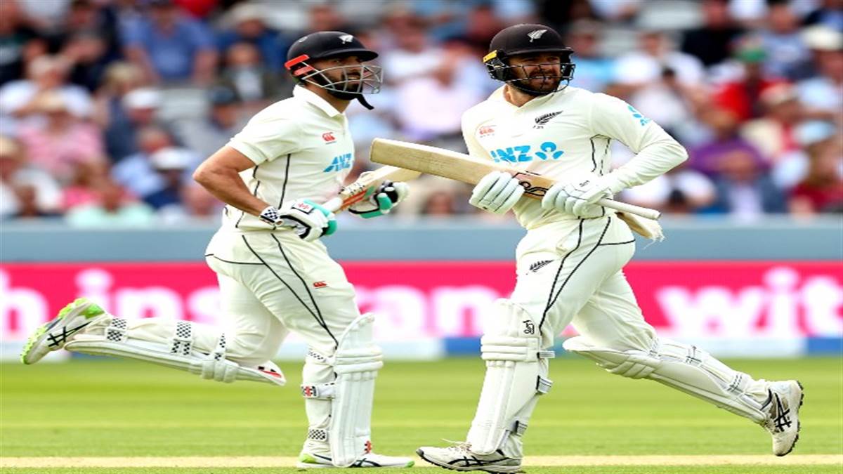 New Zealand's great comeback, England team was bundled out for 141 runs