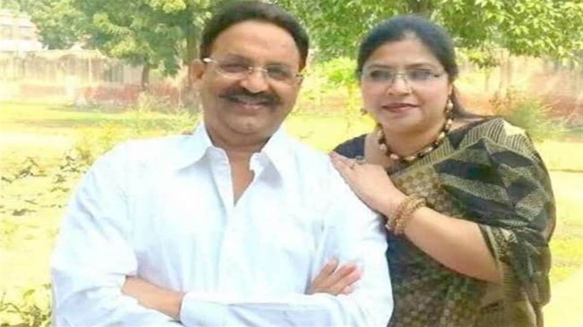 Screws on Mukhtar Ansari's family, wife and both brothers-in-law declared absconders