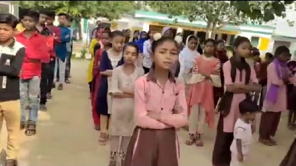 Video of prayer in government school goes viral, villagers complain, BSA will investigate