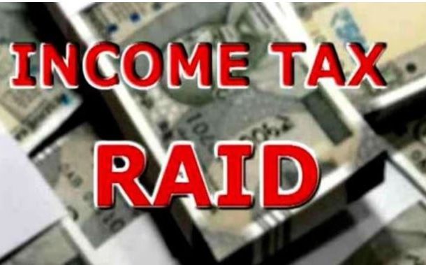 Income tax team raids on Gulab Chandra Ladhani's house, investigation continues