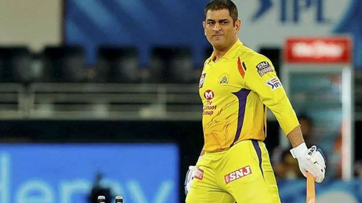 Dhoni went out on the streets of Ranchi late night with a new car, these 2 players were also taken for a walk