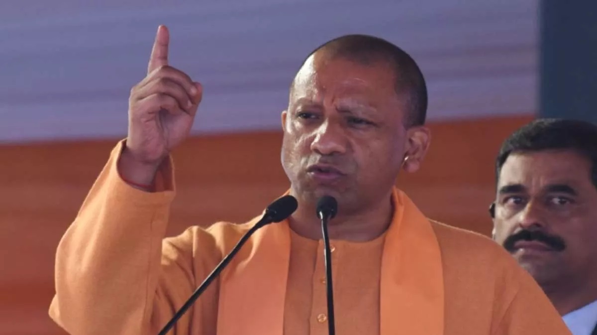 CM Yogi's warning to miscreants, said- 'If someone teases sister-daughter at the intersection today...'